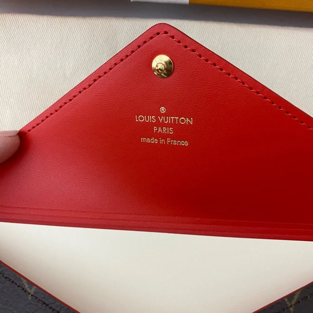 Authentic Louis Vuitton NEW medium kirigami - Picture 6 of 8